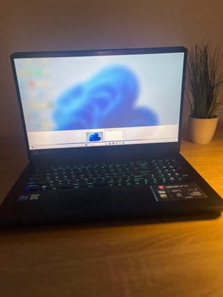 MSI Vector GP76 12UE
