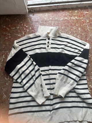 Jersey rayas cuello alto botones