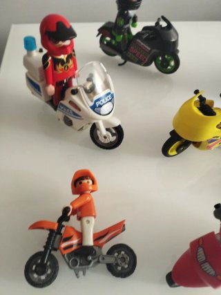 Lote Playmobil Motos y Figuras