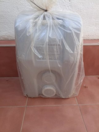 Depósito agua residuales Fiamma Roll Tank