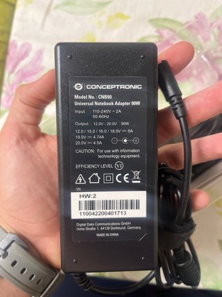 Cargador Universal Portátil 90W