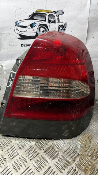 Piloto trasero Daewoo Nubira 2003 Dcho.