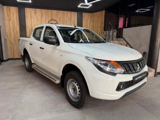 Mitsubishi L200 C/C 250 DI-D M-Pro
