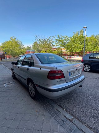 Volvo S40 2000