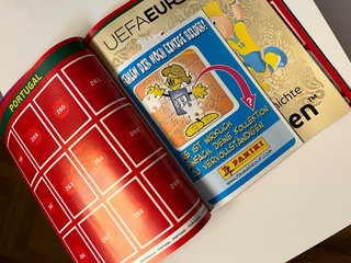 Álbum Euro 2012 edición alemana. Panini. Nuevo