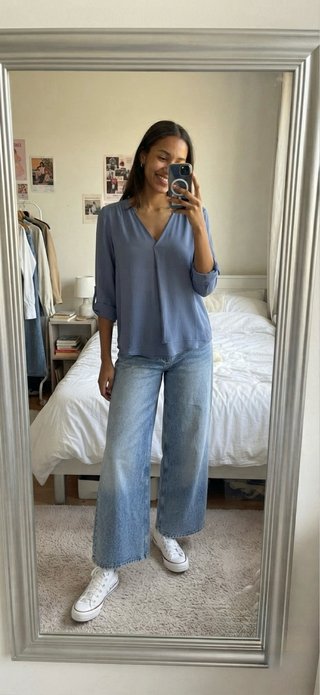 Blusa Stradivarius azul grisáceo Talla M