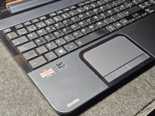 Toshiba Satellite L955D-108 Portátil