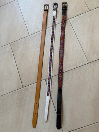Cinturones de cuero y tela