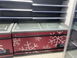 Mobiliario de Tienda de alimentación.