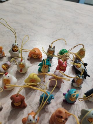Lotto Mini Figure Peek a Pooh Disney