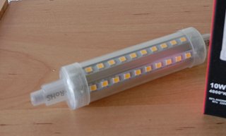 1 LUZ LED + OTRA DE REGALO. LINEAL LED J118, 10 W