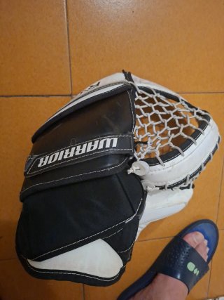 Guante catcher Portero Hockey Warrior
