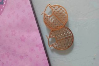 Pendientes Aro Dorados Diseño logotipo