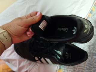Zapatillas Adidas Samoa Negras y Verdes Agua