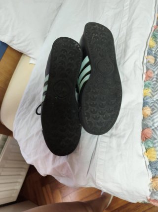 Zapatillas Adidas Samoa Negras y Verdes Agua
