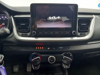 KIA STONIC 1.0 T-GDi 74kW (100CV) MHEV iMT Concept
