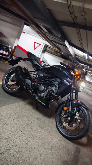 Honda CB300R como nueva muy poco utilizada.