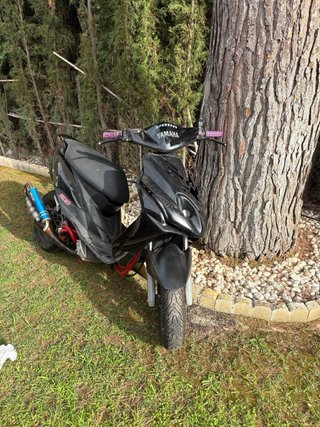 Yamaha Jog RR Negra
