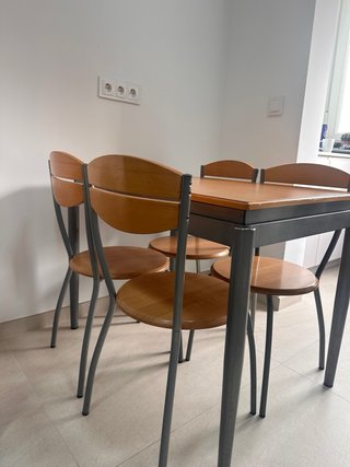 Mesa extensible cocina con 4 sillas