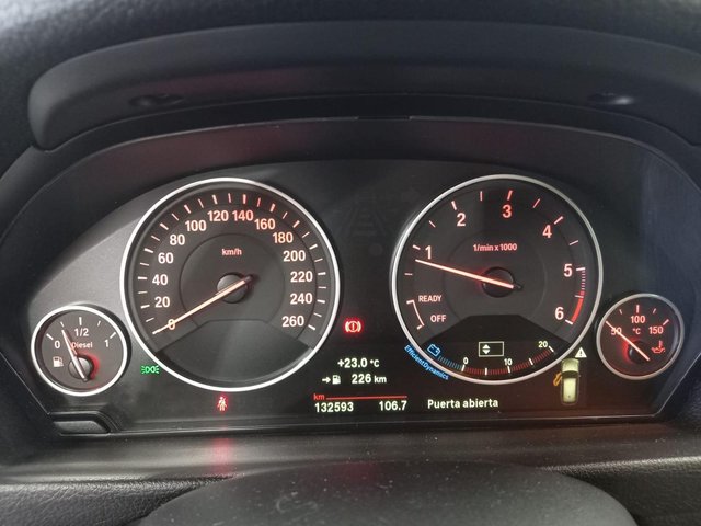 BMW SERIE 3 REEKS TOURING 318D (100 KW) 5D