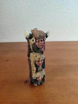 Tótem Indígena Figura TOTEM indio