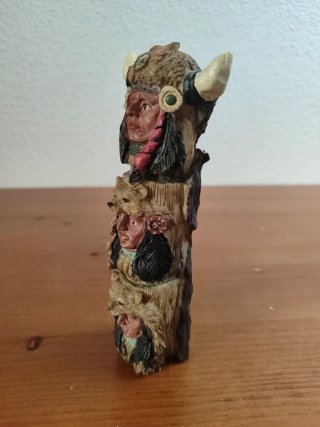 Tótem Indígena Figura TOTEM indio