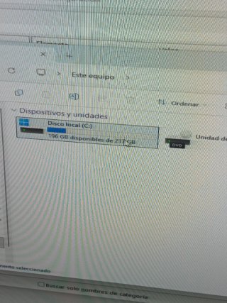 PC Escritorio pequeño tamaño. Ideal ofimática.