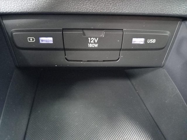 HYUNDAI I20 berlina con portón 1.2 MPI SLX