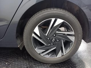 HYUNDAI I20 berlina con portón 1.2 MPI SLX