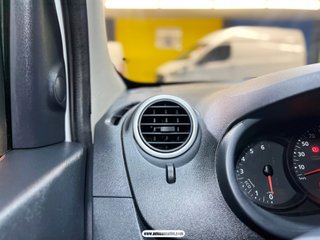 RENAULT KANGOO 5 PLAZAS CON 2 AÑOS DE GARANTIA
