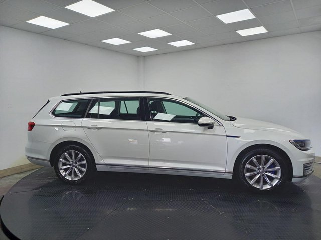 VOLKSWAGEN PASSAT VAR GTE 1.4 TSI BUSINESS PLUG-IN HYBRID