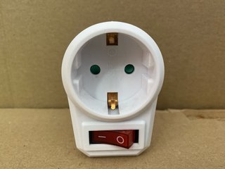 Regletas 3m con interruptor y adaptadores