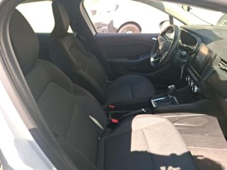 RENAULT CLIO 1.6 E-Tech 140 CV Business