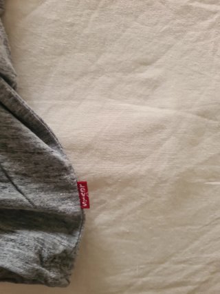 Camiseta Levi's Mujer Gris Talla S