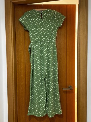 Mono midi verde con lunares blancos