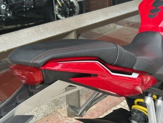 Honda CBR 650 R 35KW Roja