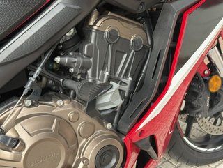 Honda CBR 650 R 35KW Roja
