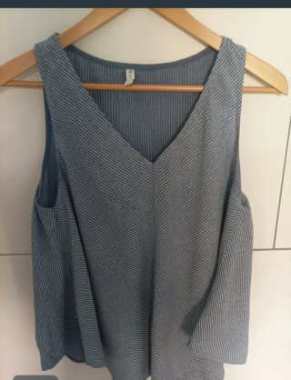 Blusa sin mangas con rayas