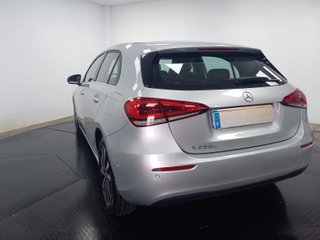 MERCEDES CLASE A 250 E BUSINESS LINE 8G-DCT