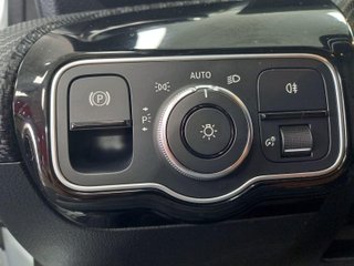 MERCEDES CLASE A 250 E BUSINESS LINE 8G-DCT