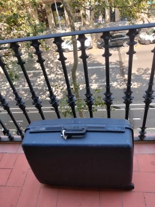 Maleta grande de viaje azul marino Venta en person