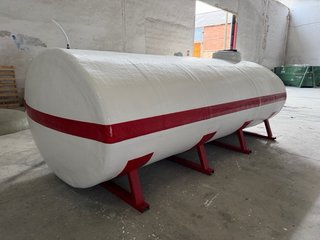 Cuba para remolque blanca con franja roja