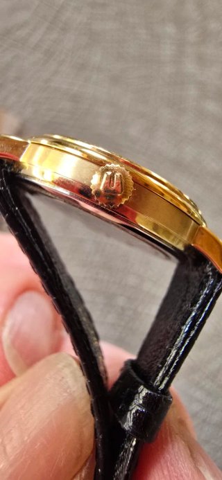 Orologio Universal Geneve Nero Oro