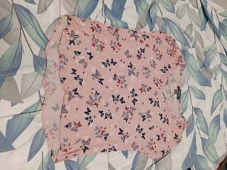 Camiseta negra con volantes precio variado 2 o 3eu