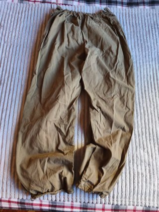 Pantalón cargo Bershka