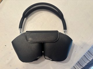 AirPods Max Grises y Plateados