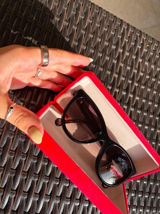 Gafas Carolina Herrera con clip solar