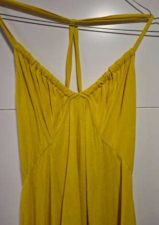 Vestido amarillo Oysho