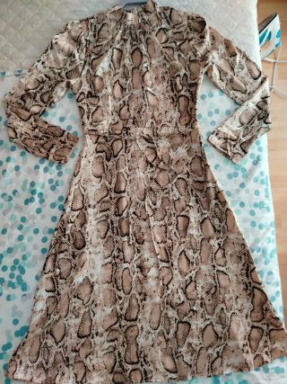 Vestido estampado serpiente