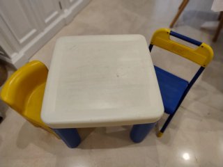 Mesa y 2 Sillas Infantiles Litle Likes